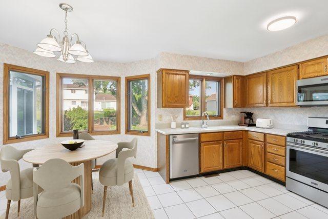 15038 Landings Ln, Oak Forest, IL 60452 - photo 10