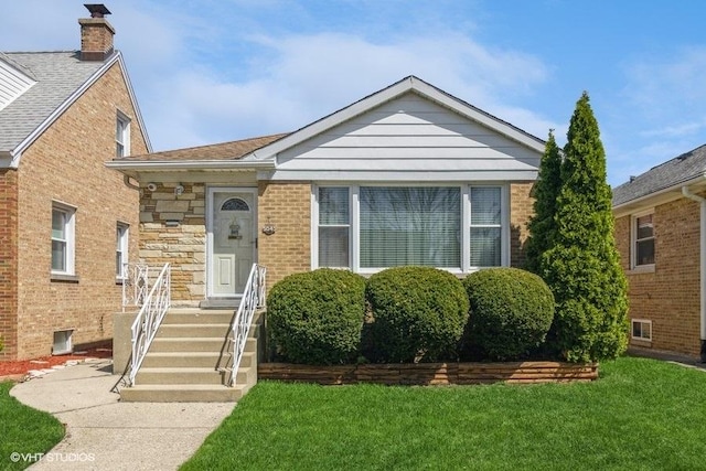 5045 N Melvina Ave, Chicago, IL 60630 - photo 1
