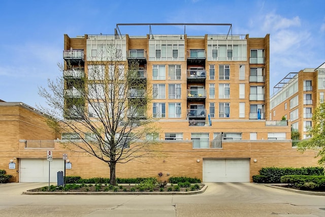 1720 Oak Ave Unit 403, Evanston, IL 60201 - photo 2