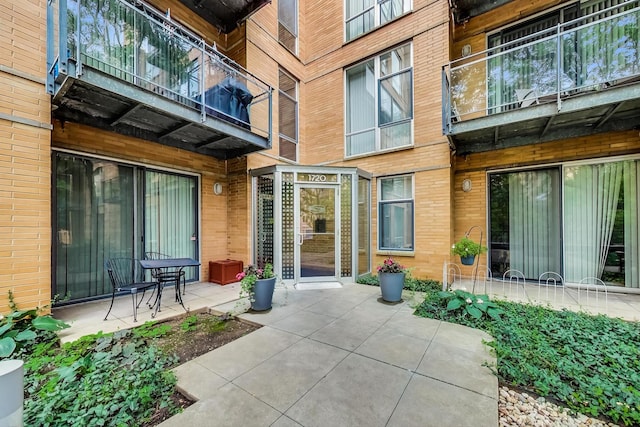 1720 Oak Ave Unit 403, Evanston, IL 60201 - photo 4