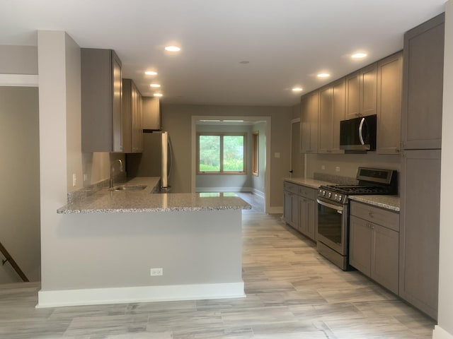 6411 Pontiac Dr, Indian Head Park, IL 60525 - photo 6