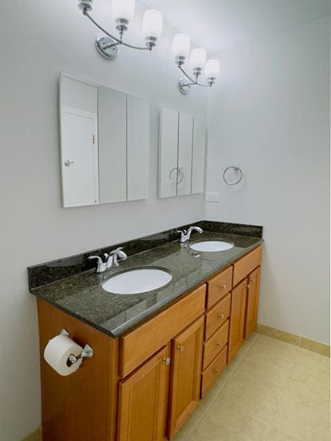 7115 N Hamlin Ave, Lincolnwood, IL 60712 - photo 14