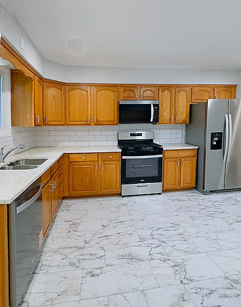 7115 N Hamlin Ave, Lincolnwood, IL 60712 - photo 4