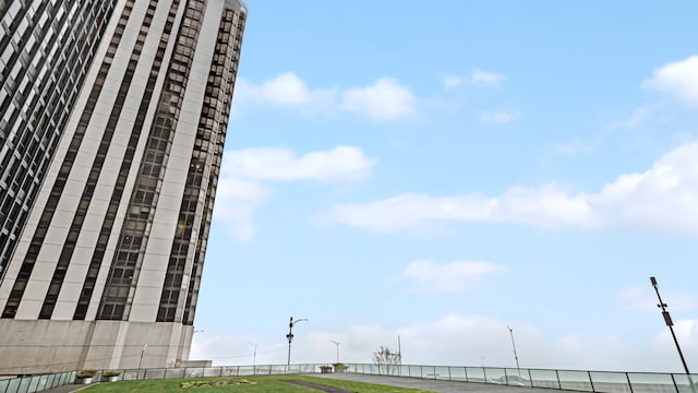 910 N Lake Shore Dr Unit 816, Chicago, IL 60611 - photo 11