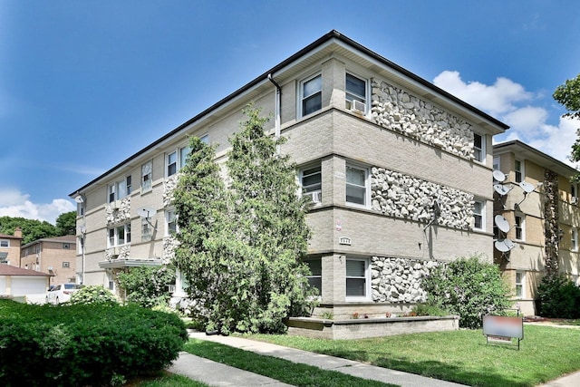 8646 W Berwyn Ave Unit 2N, Chicago, IL 60656 - photo 1