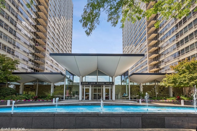 3550 N Lake Shore Dr Unit 1707, Chicago, IL 60657 - photo 1