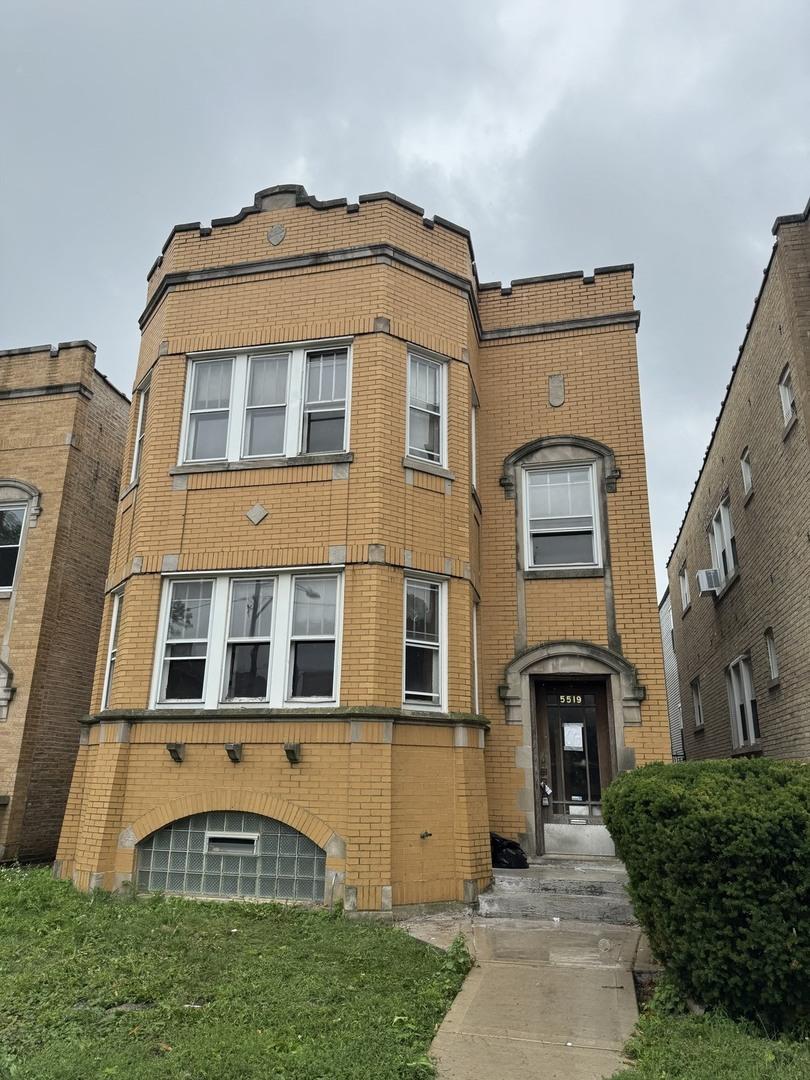 5519 W Dakin Ave, Chicago, IL 60641 - photo 2