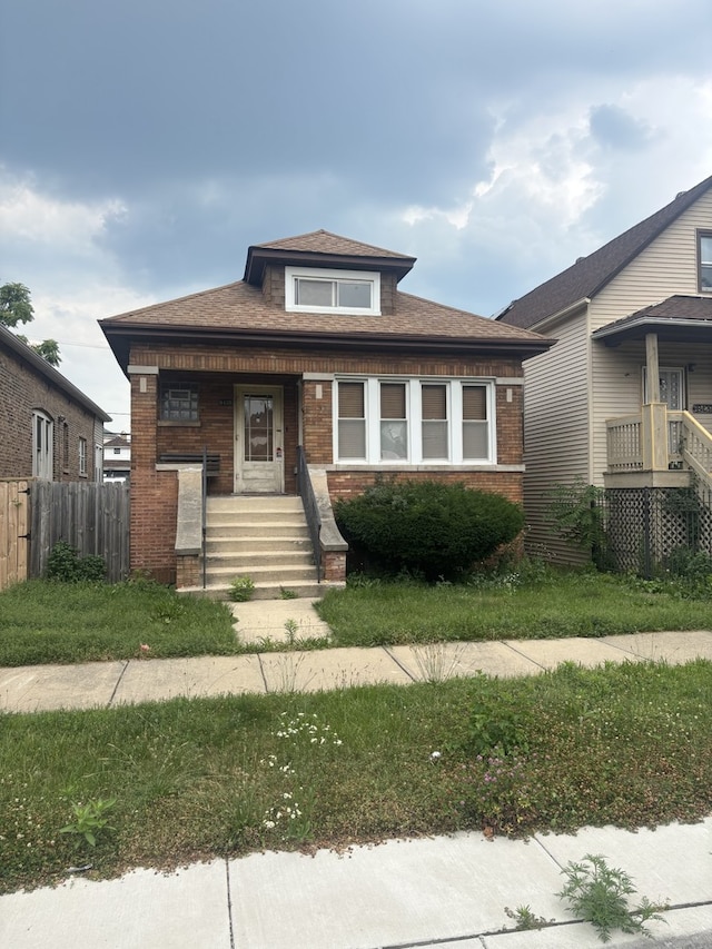 8425 S Colfax Ave, Chicago, IL 60617 - photo 1