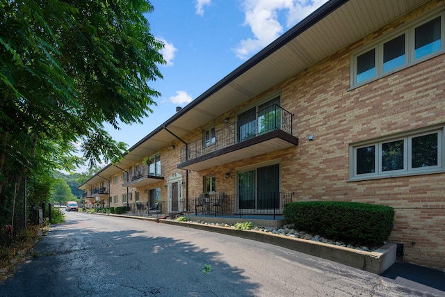 8996 Archer Ave Unit 2D, Willow Springs, IL 60480 - photo 1