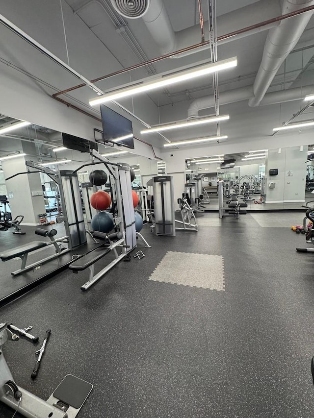 655 W Irving Park Rd, Chicago, IL 60613 - photo 31