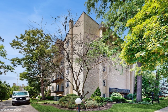 8650 Ferris Ave Unit 203, Morton Grove, IL 60053 - photo 2