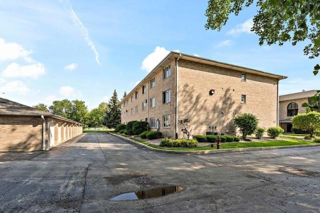 10238 SW Hwy Unit 1B, Chicago Ridge, IL 60415 - photo 2