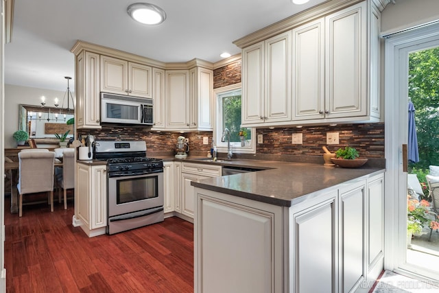 757 Hickory Ln, Carol Stream, IL 60188 - photo 8
