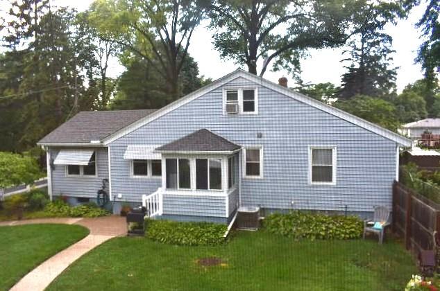 728 Broadway Ave, Sterling, IL 61081 - photo 4