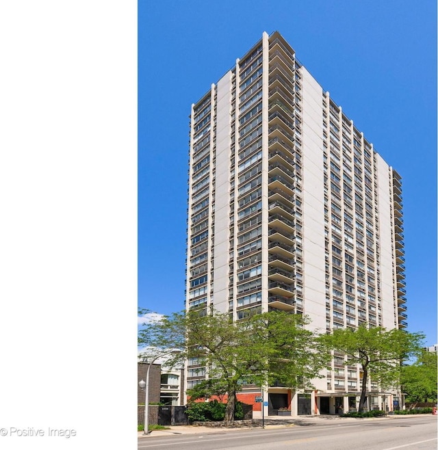 1355 N Sandburg Ter Unit 1707D, Chicago, IL 60610 - photo 1