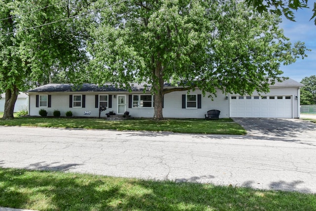 705 N Morrow St, Pontiac, IL 61764 - photo 1