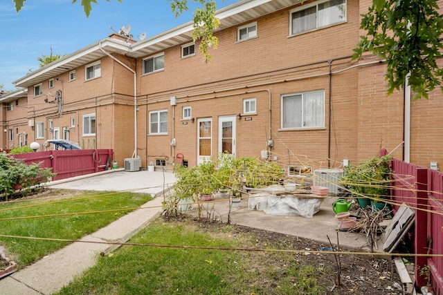8649 Gregory Ln, Des Plaines, IL 60016 - photo 16