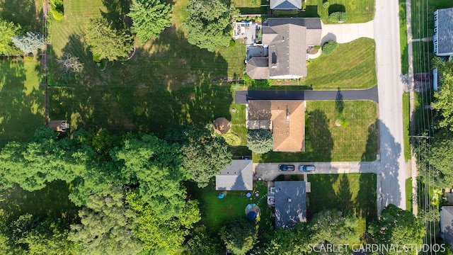 813 E Elm St, Wheaton, IL 60189 - photo 23