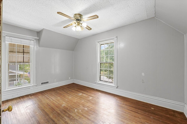 228 W Orleans St, Paxton, IL 60957 - photo 18