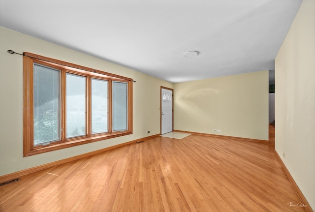 209 Shawnee Dr, Carol Stream, IL 60188 - photo 4