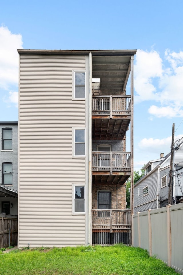 1415 W George St, Chicago, IL 60657 - photo 30