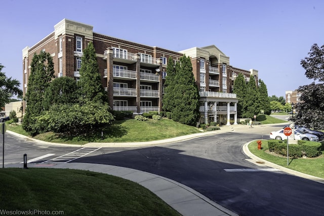 7091 W Touhy Ave Unit 505, Niles, IL 60714 - photo 1
