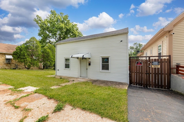 656 Summit St, Joliet, IL 60435 - photo 3