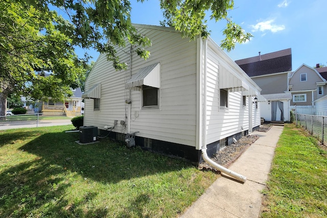 716 W Mulberry St, Bloomington, IL 61701 - photo 21