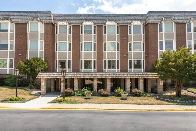 401 Ascot Dr Unit 1C, Park Ridge, IL 60068 - photo 2