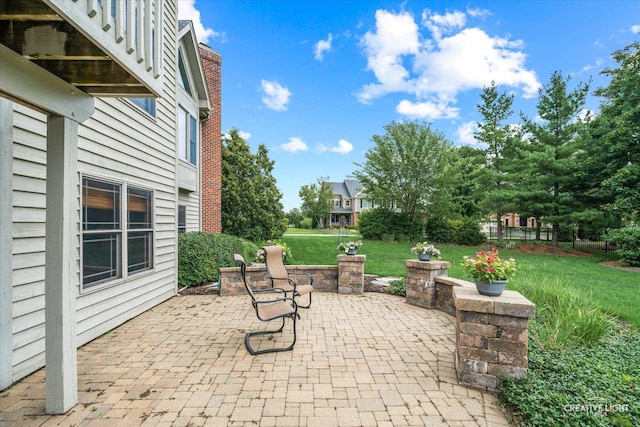 40W313 Carl Sandburg Rd, Saint Charles, IL 60175 - photo 28