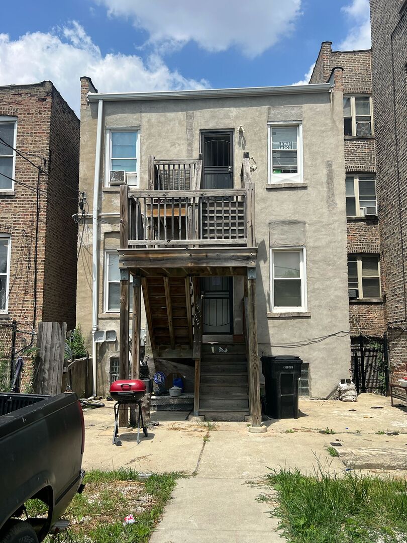 4211 W Gladys Ave, Chicago, IL 60624 - photo 2