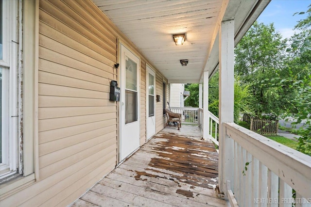 1002 Wilcox St, Joliet, IL 60435 - photo 3