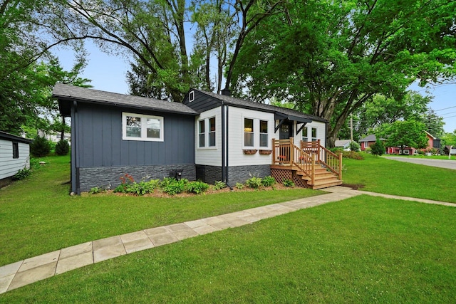 223 S Shore Dr, Island Lake, IL 60042 - photo 1