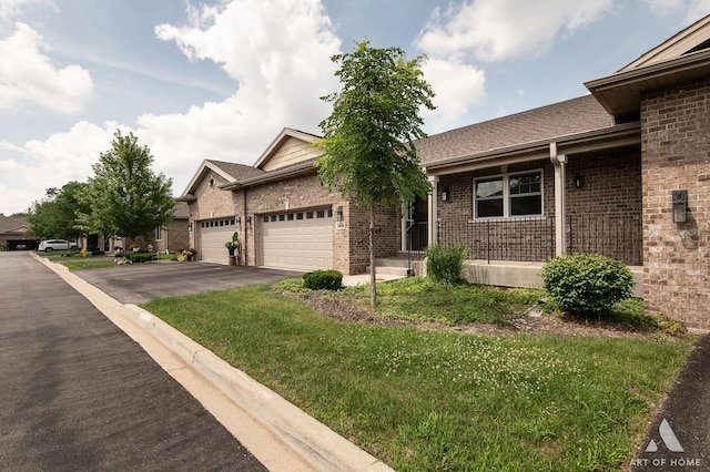544 N Woodland Ct, Addison, IL 60101 - photo 1