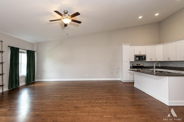 544 N Woodland Ct, Addison, IL 60101 - photo 6