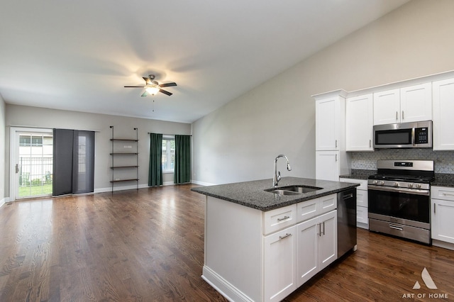 544 N Woodland Ct, Addison, IL 60101 - photo 10