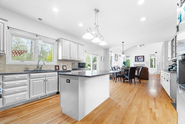 25909 N Arrowhead Dr, Mundelein, IL 60060 - photo 5