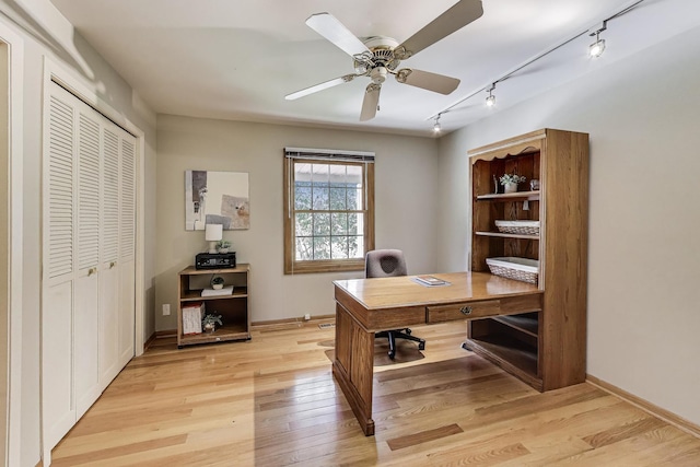 220 Stonegate Rd, Buffalo Grove, IL 60089 - photo 15