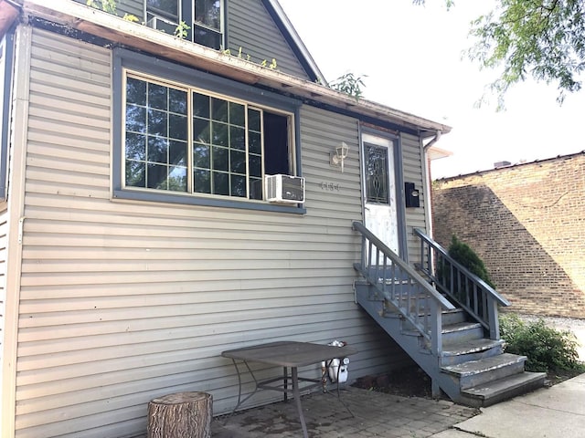 4134 N Kolmar Ave, Chicago, IL 60641 - photo 3