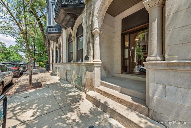 2123 N Clark St Unit 3R, Chicago, IL 60614 - photo 2