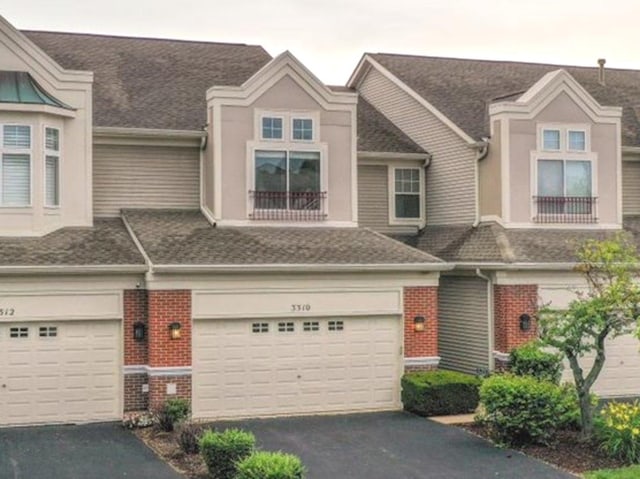 3310 Rosecroft Ln, Naperville, IL 60564 - photo 1