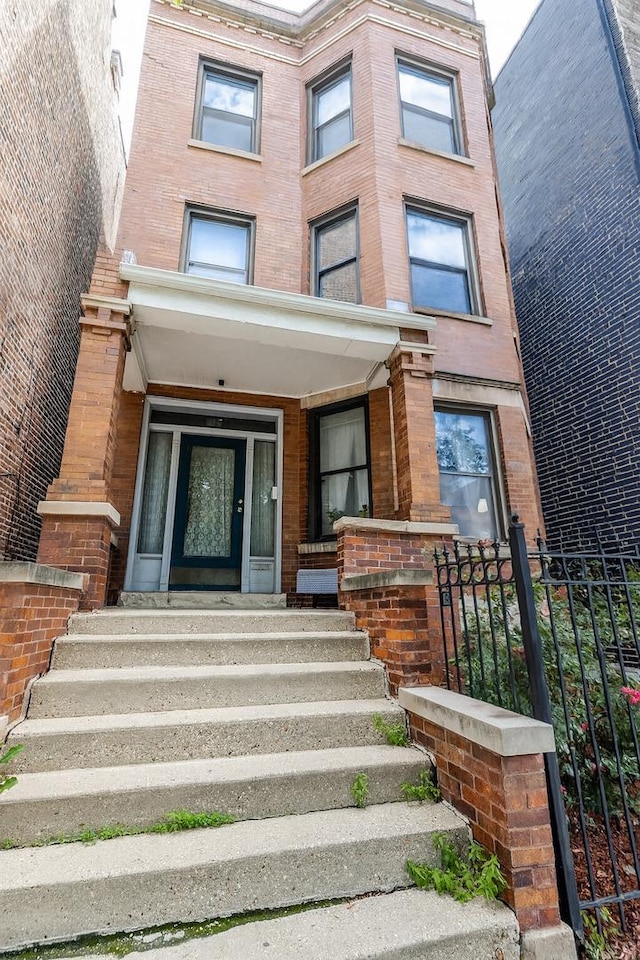 1527 N Western Ave, Chicago, IL 60622 - photo 1
