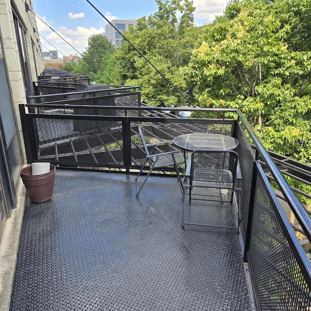 1111 W 15th St Unit 228, Chicago, IL 60608 - photo 23