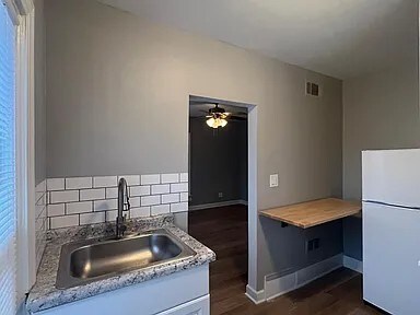 227 S Washington Ave, Kankakee, IL 60901 - photo 7