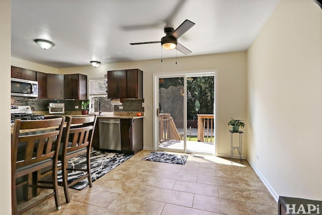 377 E Camden Ln, Round Lake Beach, IL 60073 - photo 4