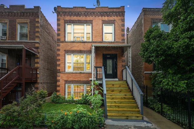 3140 N Ridgeway Ave, Chicago, IL 60618 - photo 2