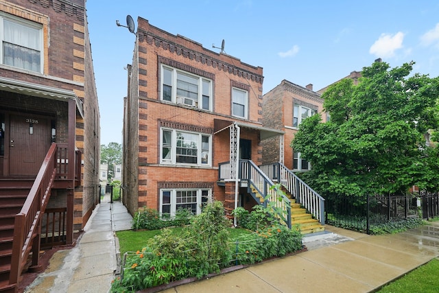3140 N Ridgeway Ave, Chicago, IL 60618 - photo 4