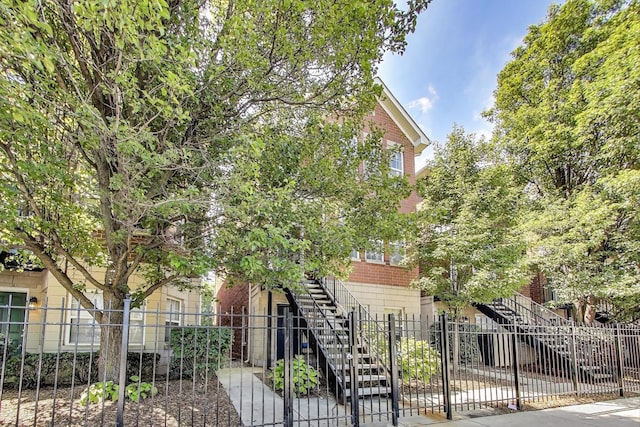 661 W Division St Unit B, Chicago, IL 60610 - photo 21