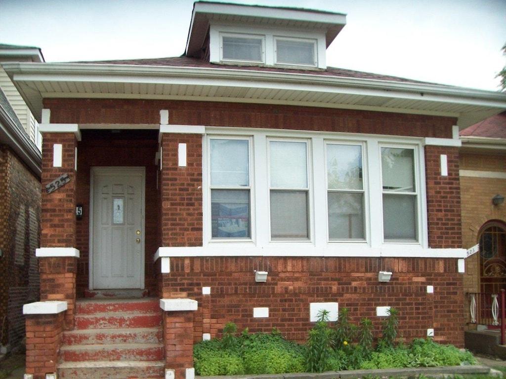 525 E 87th Pl, Chicago, IL 60619 - photo 1