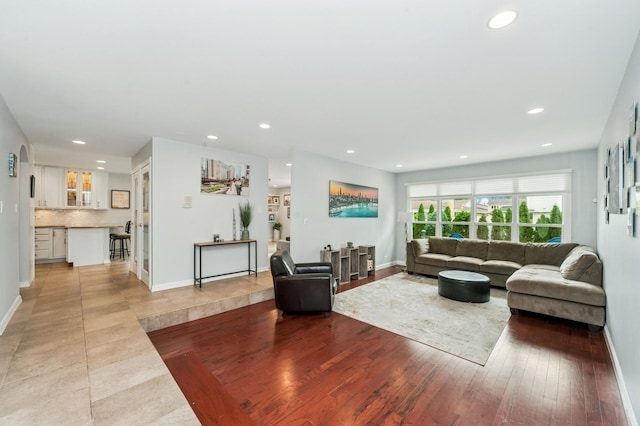 18 W Appletree Ln, Arlington Heights, IL 60004 - photo 2